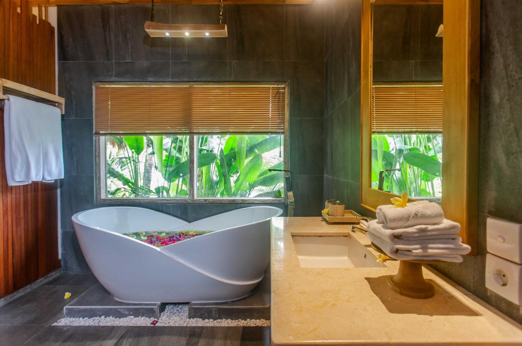 Manah Shanti Suites By Pramana Villas Ubud Extérieur photo
